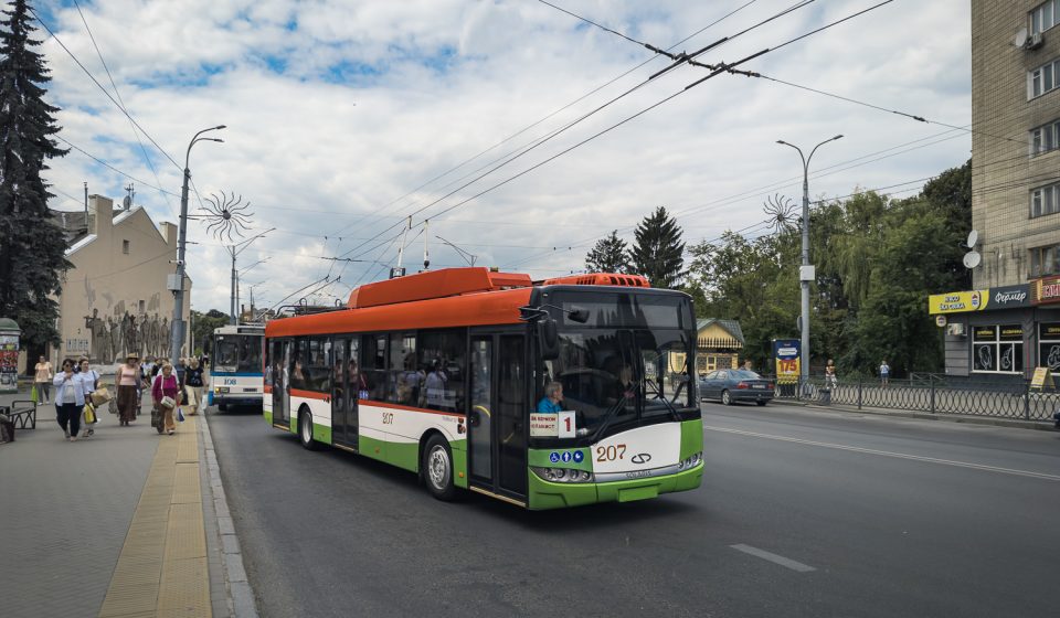 1 тролейбус Рівне: рух, зупинки