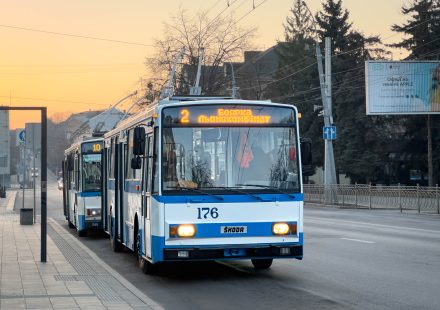 2 тролейбус Рівне: рух, зупинки