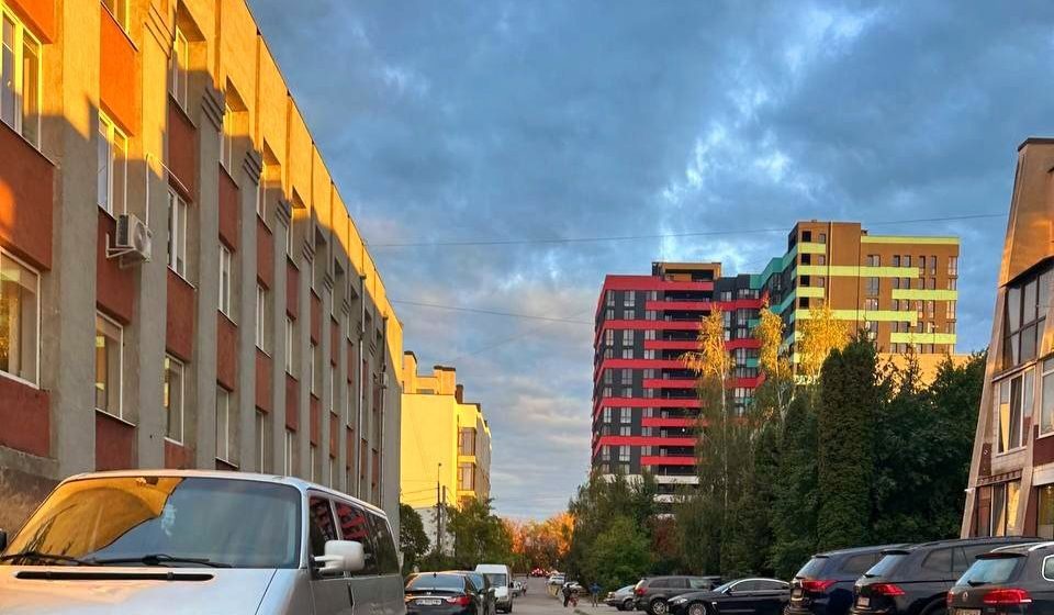 Осіннє тепло вдень і свіжий ранок: прогноз погоди на Рівненщині 28 вересня