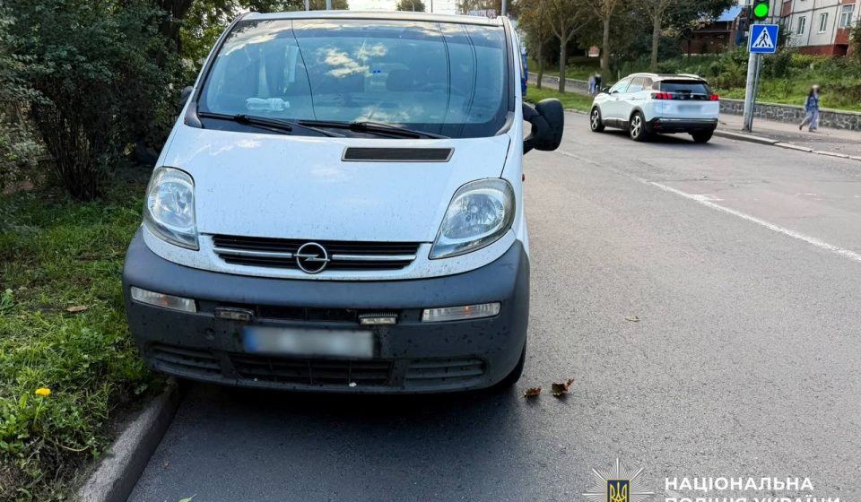У Рівному на вулиці Дубенській автомобіль травмував 9-річного хлопчика