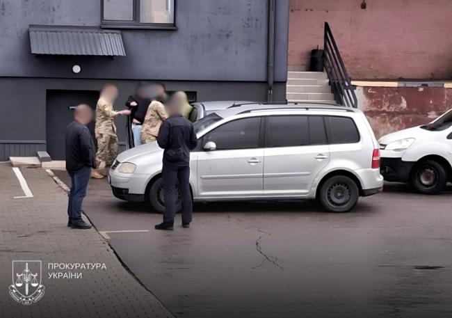 У Рівному трьом військовим ТЦК повідомили про підозру у хуліганстві після побиття водія
