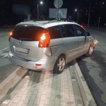 У Рівному вночі пʼяний водій Mazda зіткнувся з відбійником