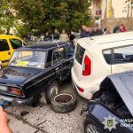 У Вараші водій BMW став учасником ДТП за участю п’яти автомобілів