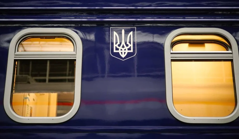 Затримка поїзда Шепетівка — Рівне через проблеми з безпекою
