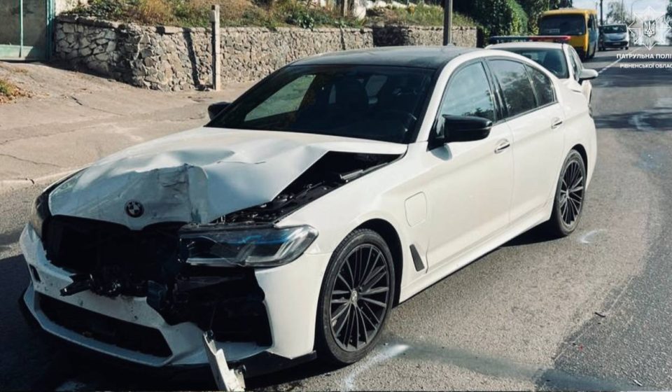 20-річний керманич BMW став причиною аварії у Рівному