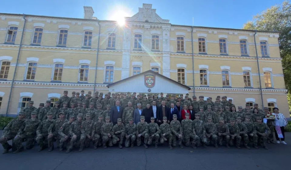 25 років гарту та патріотизму: Острозький військовий ліцей відсвяткував ювілей та прийняв нових курсантів