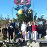 Діти Демидівської громади вшанували пам'ять загиблих воїнів у День захисників