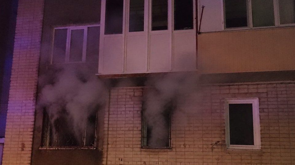 На Рівненщині в пожежі багатоповерхівки загинула жінка