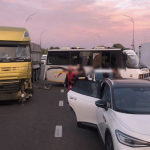 Поблизу Рівного сталася ДТП за участі п’яти автомобілів, рух у напрямку Львова ускладнено