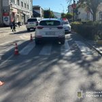 У Бориславі автомобіль із Рівненщини наїхав на жінку, її госпіталізували