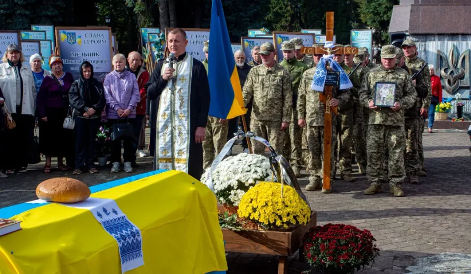 У Дубні прощалися із захисником України Олегом Шмуйлом