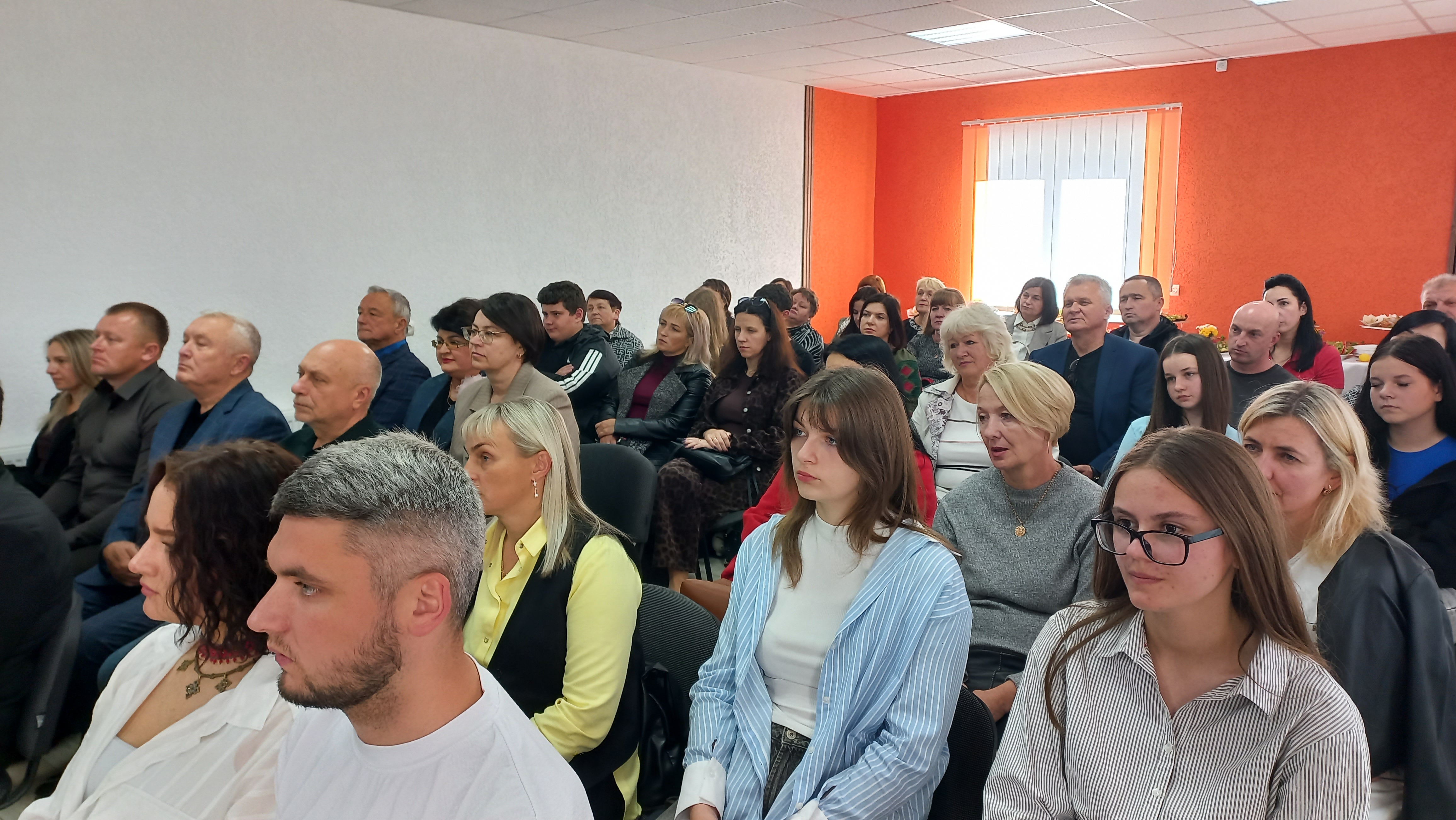 На відкритті молодіжного центру